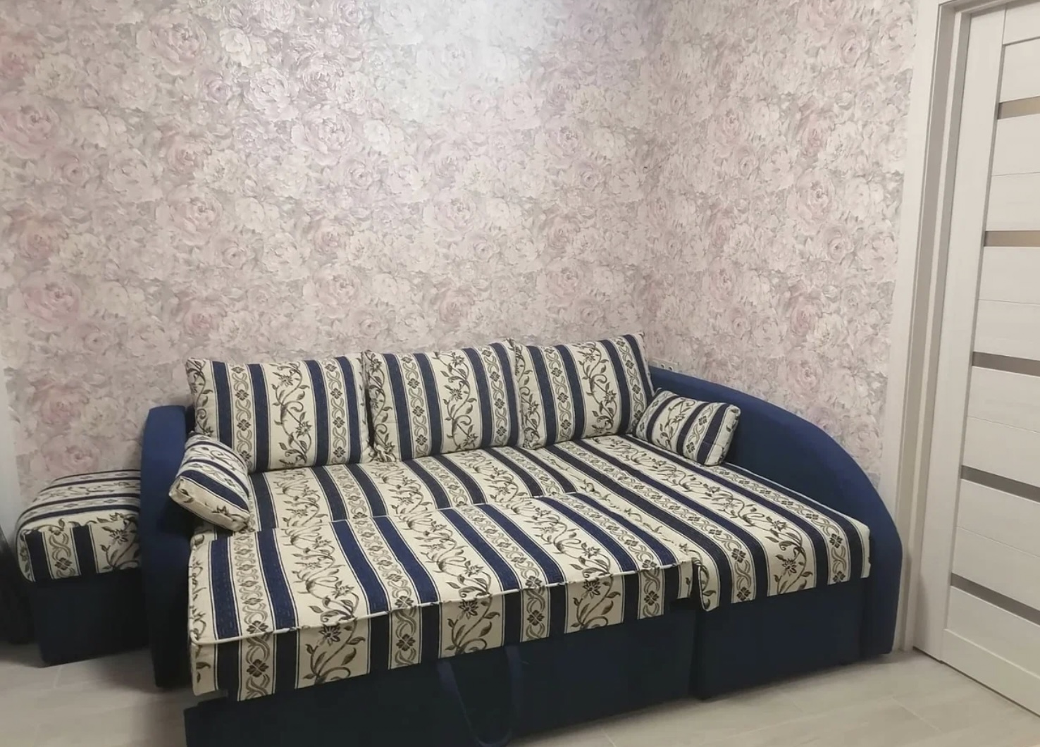 Перетяжка дивана